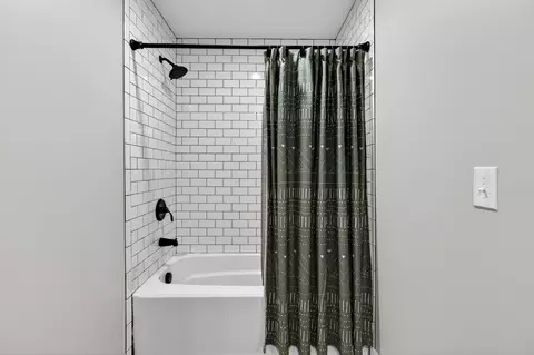 Bath - 136 Pepper Rd, Taft, TN 38488 photo 6 of 7