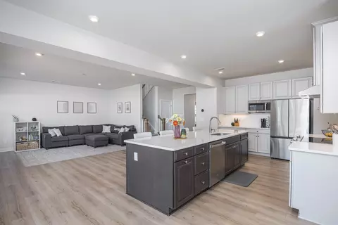 Kitchen - 3232 Firerock Dr, Murfreesboro, TN 37128 photo 6 of 7