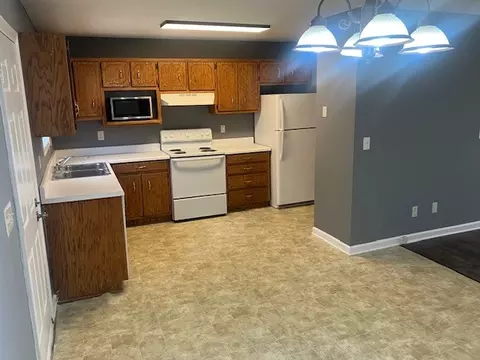 141 Modena Cir, Decherd, TN 37324 photo 4