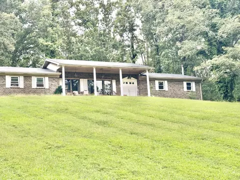 376 Glensara Dr NW, Charleston, TN 37310