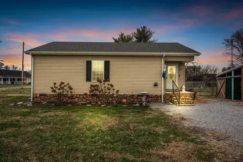 201 College St N, Cowan, TN 37318