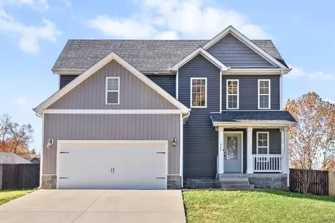 1064 Fuji Ln, Clarksville, TN 37040