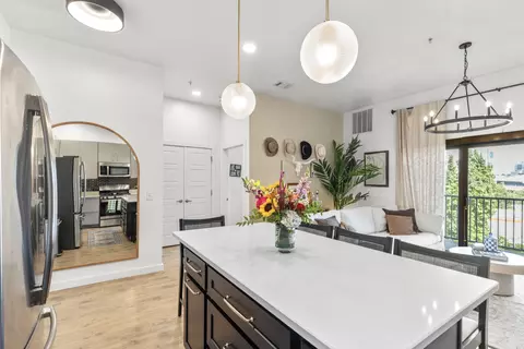 1002 Division St #306, Nashville, TN 37203