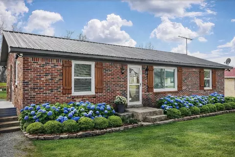 611 Estes St, Smithville, TN 37166