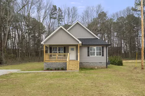 885 Long St W, Mcewen, TN 37101