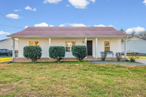 426 Newman Dr, Clarksville, TN 37042