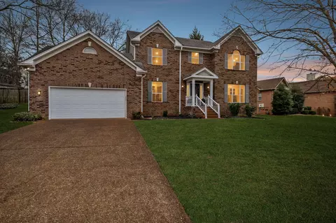 7701 River Fork Dr, Nashville, TN 37221