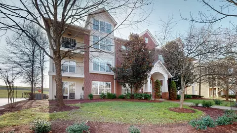 2000 Newark Ln #F302, Thompsons Station, TN 37179