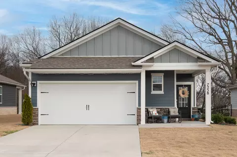 7258 Lang Ave, White House, TN 37188