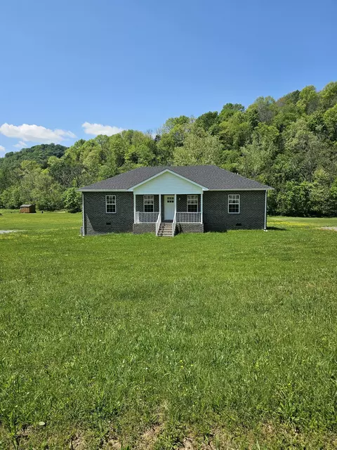 4070 Hartsville Rd, Lafayette, TN 37083