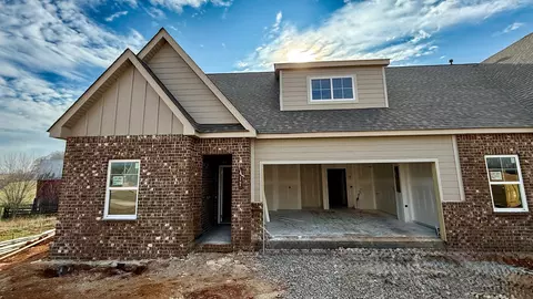 417 Yuma Ln, White House, TN 37188