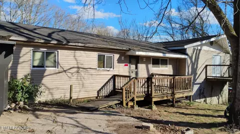 1220 Pickwick Rd, Knoxville, TN 37914