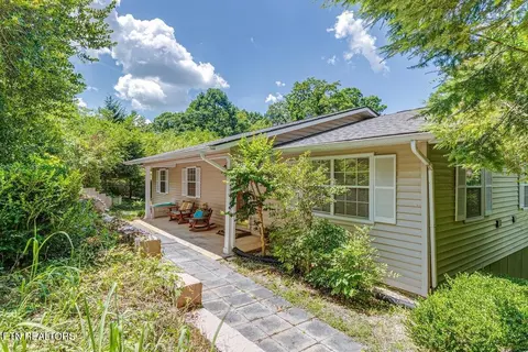 122 Shady Ln, Seymour, TN 37865