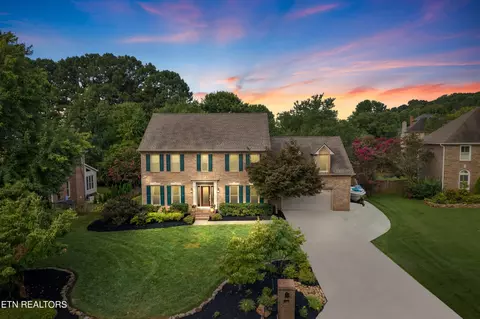 1216 Osprey Ln, Knoxville, TN 37922