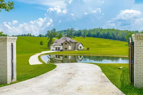 1524 Green Pond Rd, Soddy Daisy, TN 37379