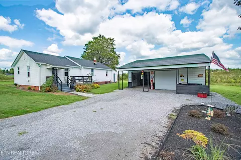 2937 Davis Ford Rd, Maryville, TN 37804