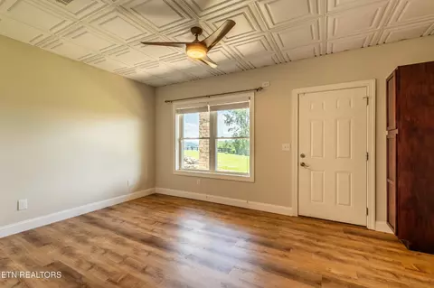 143 Sunset Ln, Bean Station, TN 37708 photo 3
