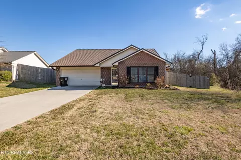 2029 Southern Oaks Dr, Maryville, TN 37801
