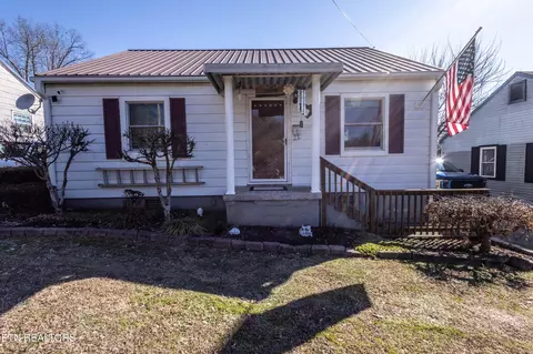 2004 Chicago Ave, Knoxville, TN 37917