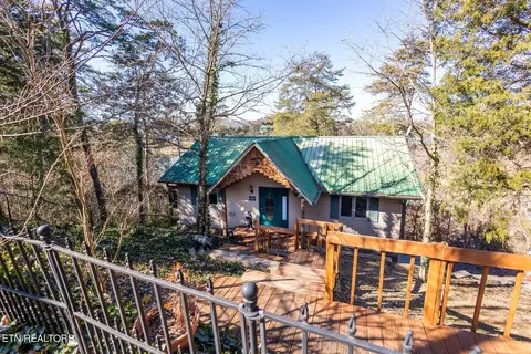 907 Present Way, Sevierville, TN 37876