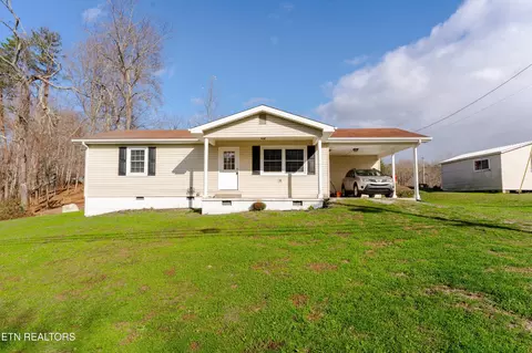 14186 Scott Hwy, Helenwood, TN 37755