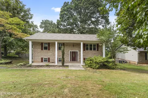 1609 Jett Rd, Maryville, TN 37804
