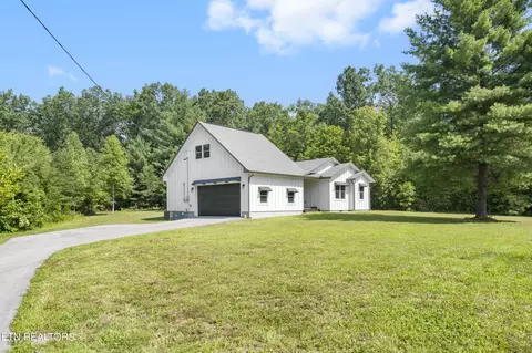 178 Jay Loop, Jamestown, TN 38556 photo 17
