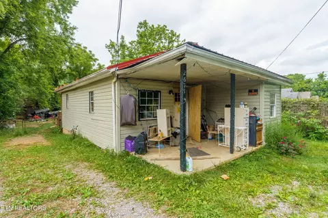 2611 Watauga Rd, Johnson City, TN 37601