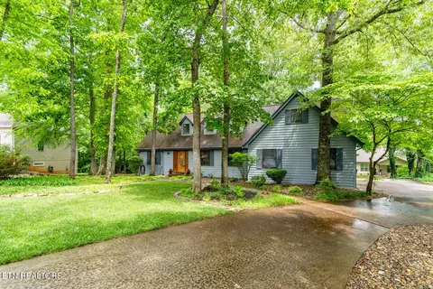 225 Saligugi Cir, Loudon, TN 37774