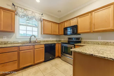 2953 Lake Forest Cir, Talbott, TN 37877 photo 6