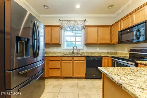 2953 Lake Forest Cir, Talbott, TN 37877 photo 5