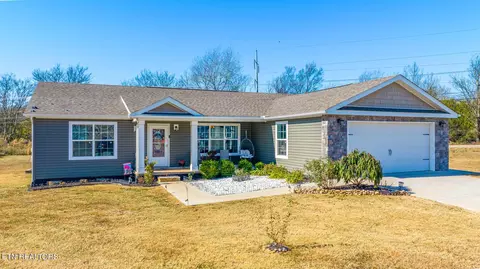 476 Hartfield Ln, Loudon, TN 37774