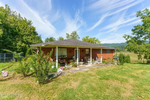 243 Lawson Acres, Speedwell, TN 37870