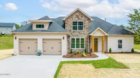 1245 Old Hickory Ln, Lenoir City, TN 37772