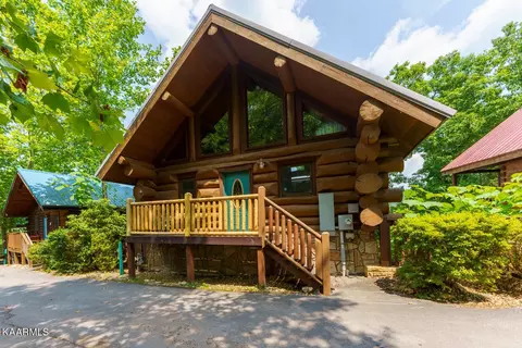1785 Mountain Shadow Way, Gatlinburg, TN 37738