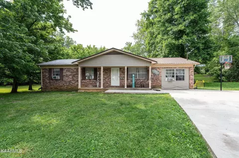 1608 Kennedy Cir, Greeneville, TN 37743