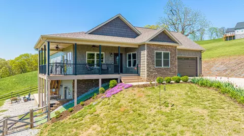230 Middle Glen Rd, Maynardville, TN 37807