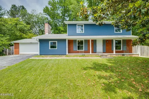 4417 Deerfield Rd, Knoxville, TN 37921