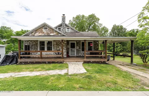 607 North St, Newport, TN 37821