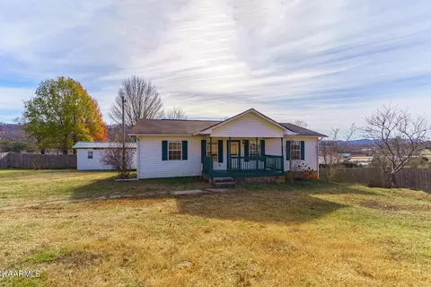163 Spoone St, Bean Station, TN 37708 photo 2