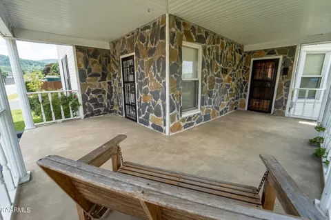 324 S Main Ave, Erwin, TN 37650 photo 50
