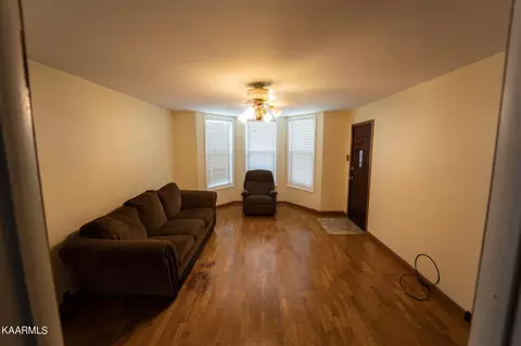 324 S Main Ave, Erwin, TN 37650 photo 3