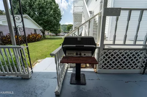324 S Main Ave, Erwin, TN 37650 photo 45