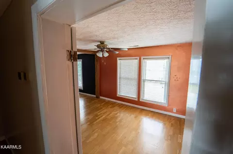 324 S Main Ave, Erwin, TN 37650 photo 24