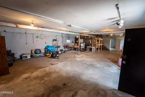 324 S Main Ave, Erwin, TN 37650 photo 30