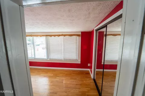 324 S Main Ave, Erwin, TN 37650 photo 18