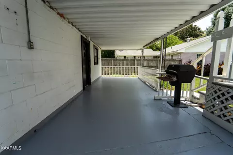 324 S Main Ave, Erwin, TN 37650 photo 42