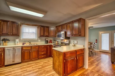 330 Ayers Rd, Kodak, TN 37764 photo 5