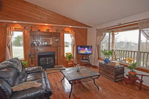 2489 Tarr Rd, Talbott, TN 37877 photo 2