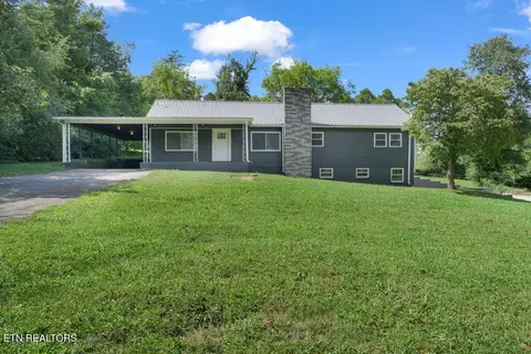 8005 Burchfield Dr, Oak Ridge, TN 37830